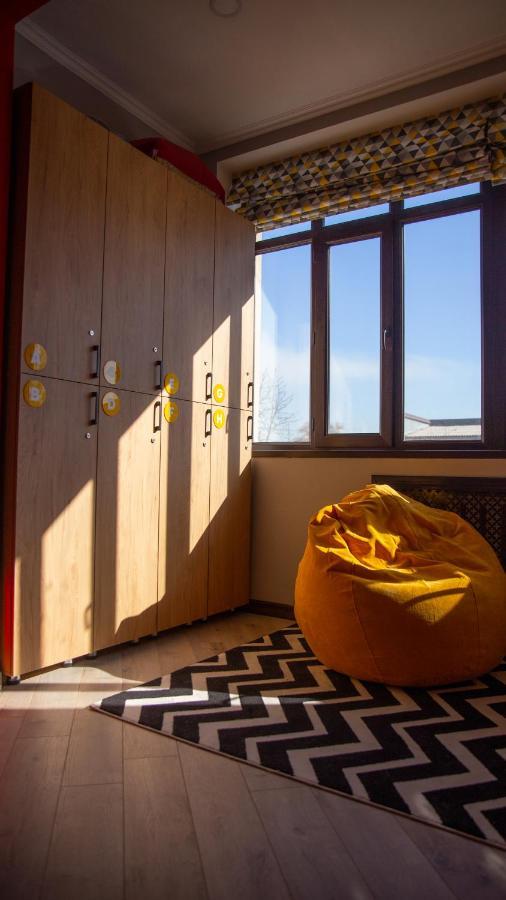 People Hostel Bishkek Exterior foto