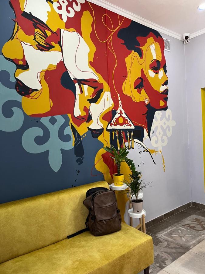 People Hostel Bishkek Exterior foto